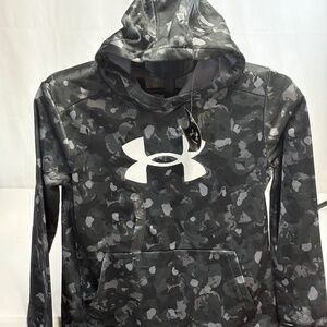 Boy’s Under Armor Dark Gray Camo Fleece Lined Hoodie NWT